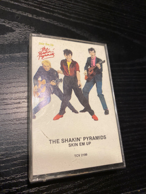 The Shakin’ pyramids: Skin em up