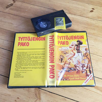 Tyttöjengin pako FIX BETA
