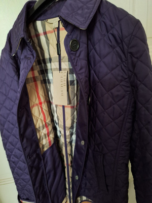 Burberry Brit kevyttikkitakki lila