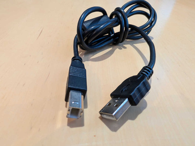 USB-kaapeli