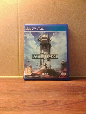 PS 4: STAR WARS BATTLEFRONT