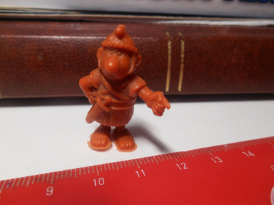 Asterix purukumi figuuri -70 luvulta #85