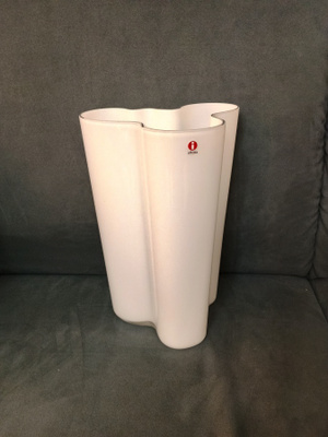 Iittala Aalto maljakko 251mm valkoinen