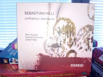 Cd Sebastian Hilli : confluence / divergence ( SIS POSTIKULU