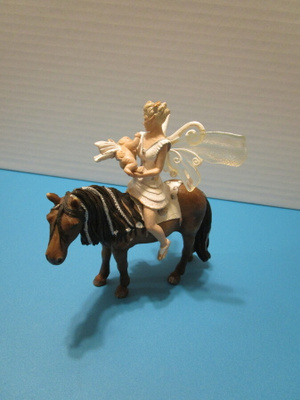 Schleich Bayala keiju, vauvakeiju ja ratsu