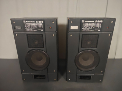 Kaiuttimet Radiotehnika S-30B