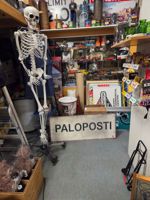 Paloposti kyltti