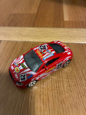 Audi TT Majorette pikkuauto n 1/64