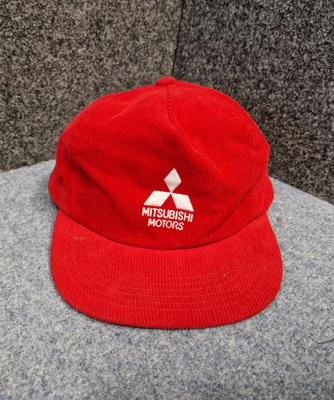 Mitsubishi retro lippis uudenveroinen