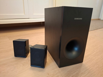 Samsung subwoofer ja kaiuttimet