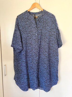 KappAhl XXL mekko uudenveroinen