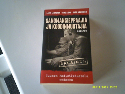 Lauri Lehtonen ym.: Sanomasieppaajia ja koodinmurtajia;