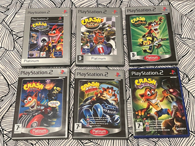 Crash Bandicoot PS2 pelipaketti 6 kpl pelejä