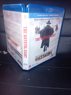 2 blu-ray The Hateful Eight ( SIS POSTIKULU )