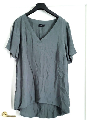 pusero 42-44 (Zizzi S)