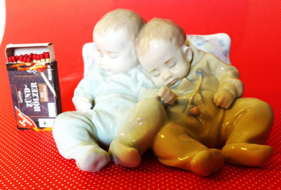 Figuuri  2 vauvaa LLADRO Espanja aito vanha