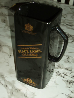 Johnnie Walker Black Label Kaadin (Uusi)