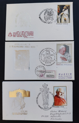 Paavi aiheisia kuoria