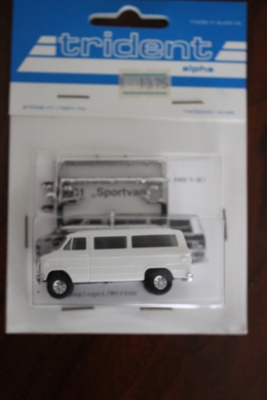 Trident 90041 Chevrolet Sportvan