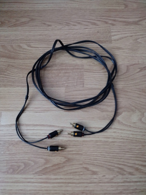 RCA kaapeli 2x2 pituus 3m.