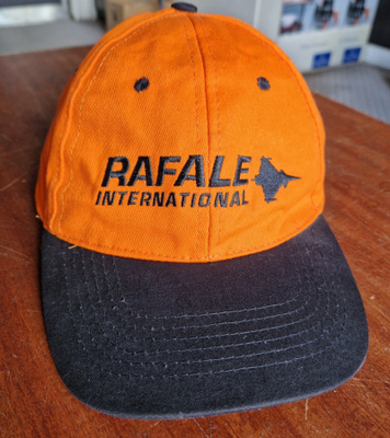 Rafale International hävittää lippis. Francesco HIENO