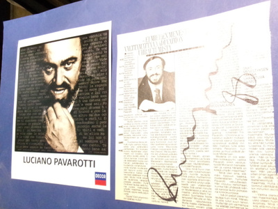 LUCIANO PAVAROTTI NIMIKIRJOITUS + KUVA