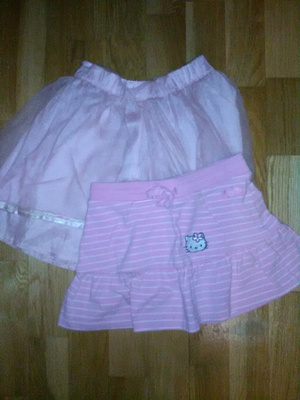 Tyttöjen H&M Hello Kitty+ Exit pinkit hameet 2 kpl koko 128