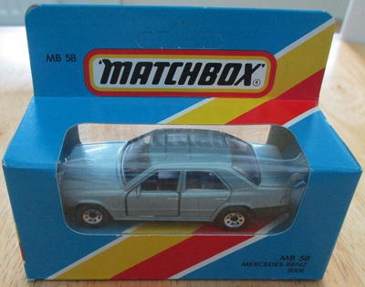 Mercedes-Benz 300 E W124 Sedan Blue 1987 Matchbox MB-58 1:64