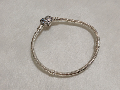 Hopea rannekoru Pandora Moments Sparkling Heart & Snake
