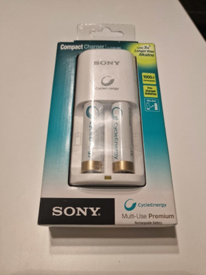 Sony verkkovirtalaturi ladattaville akkuparistoille
