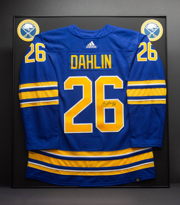 Buffalo Sabresin Rasmus Dahlinin signeerattu fanipaita