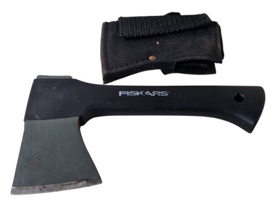 Pieni retkikirves (Fiskars)