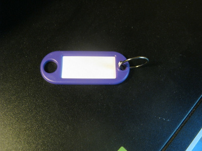 avaimenperä violetti
