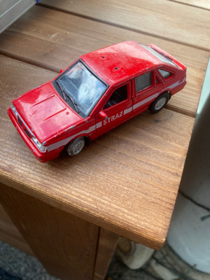 FSO Polonez paloauto n 1/34 pikkuauto.