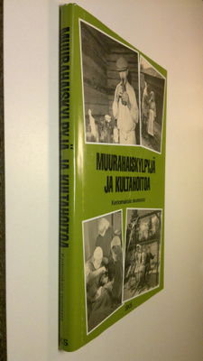 Katja (toim.) Pentikäinen : Muurahaiskylpyjä ja kultahoit...