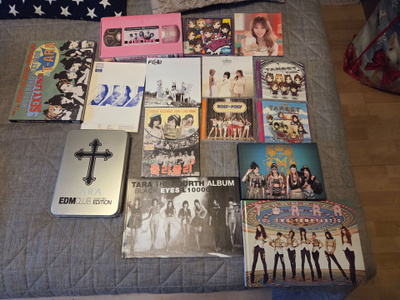15kpl K-POP levyjä