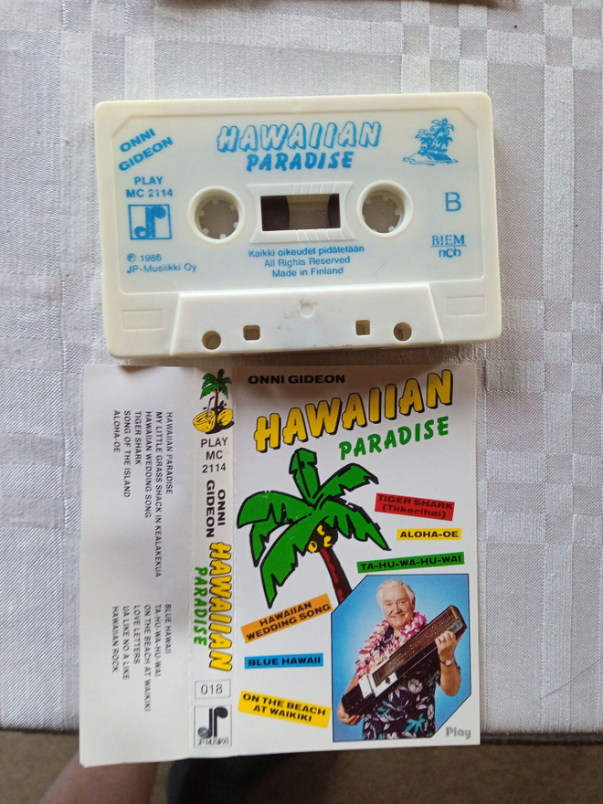 C- KASETTI: ONNI GIDEON : HAWAIIAN PARADISE