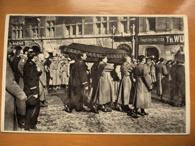 Helsinki hautajaiset 1917 *