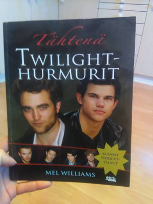 Twilight Hurmurit - Kirja