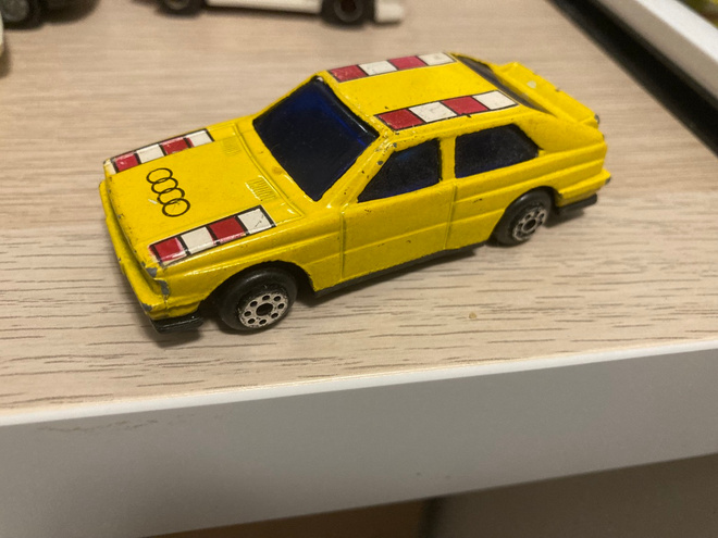 Audi Coupé n. 1/64 kokoa.