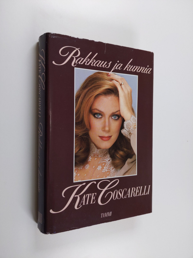 Kate Coscarelli : Rakkaus ja kunnia