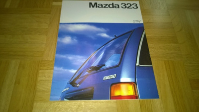Esite Mazda 323 STW, 1986