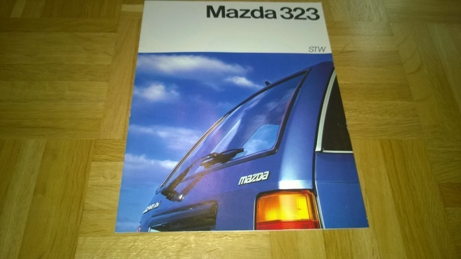 Esite Mazda 323 STW, 1986