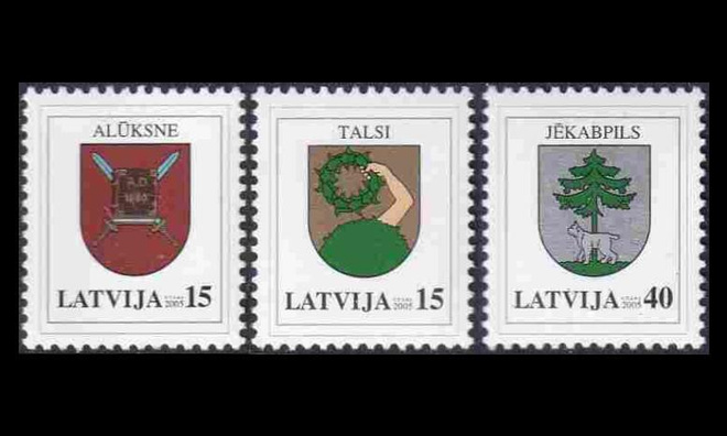 Latvia 628-30 ** Käyttösarja Vaakuna (2005)
