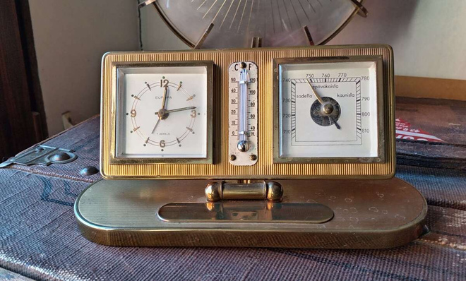 Siisti vintage kello/ilmapuntariyhdistelmä