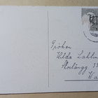 Lapsi tuo kynttelikön ja omenoita helmassaan, p. 1932 - pikkukuva 2