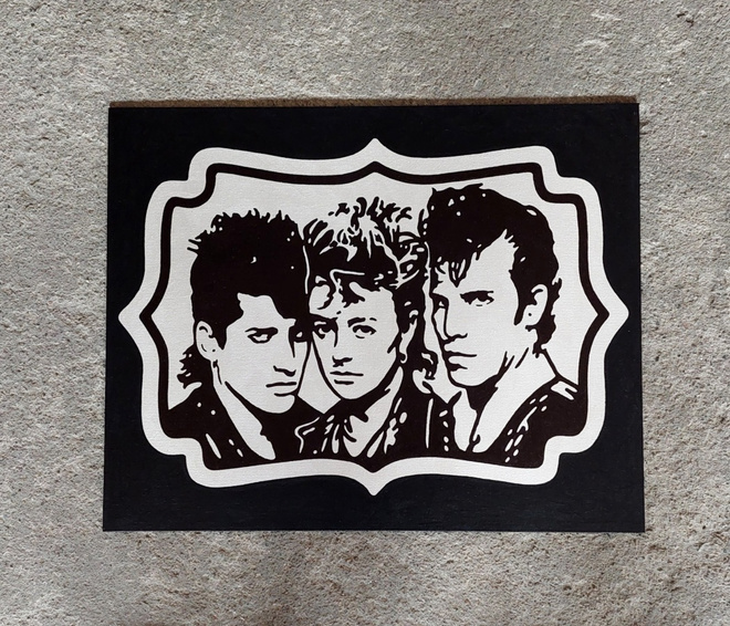 Stray Cats : Hieno taulu