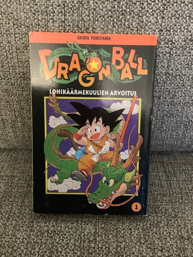DRAGON BALL 1 (LOHIKÄÄRMEKUULIEN ARVOITUS)