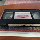 Caged Fury – Naisarmeija VHS (Magnum Video - pikkukuva 3