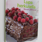 Päivi (toim.) Heininen : Lupa herkutella : kevyet jälkiruoat - pikkukuva 1